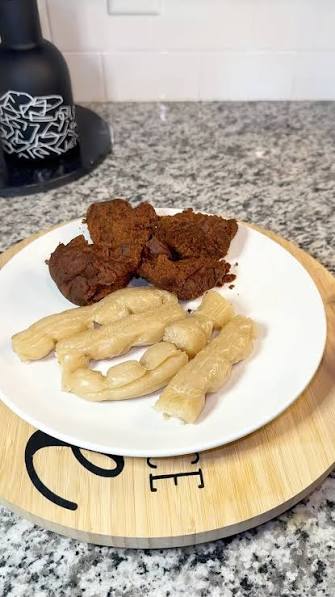 Bobolo (Round) – Traditional Cameroonian Fermented Cassava